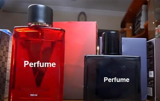 जानिए कैसे आप भी शुरू कर सकते हैं Perfume बनाने का बिजनेस।